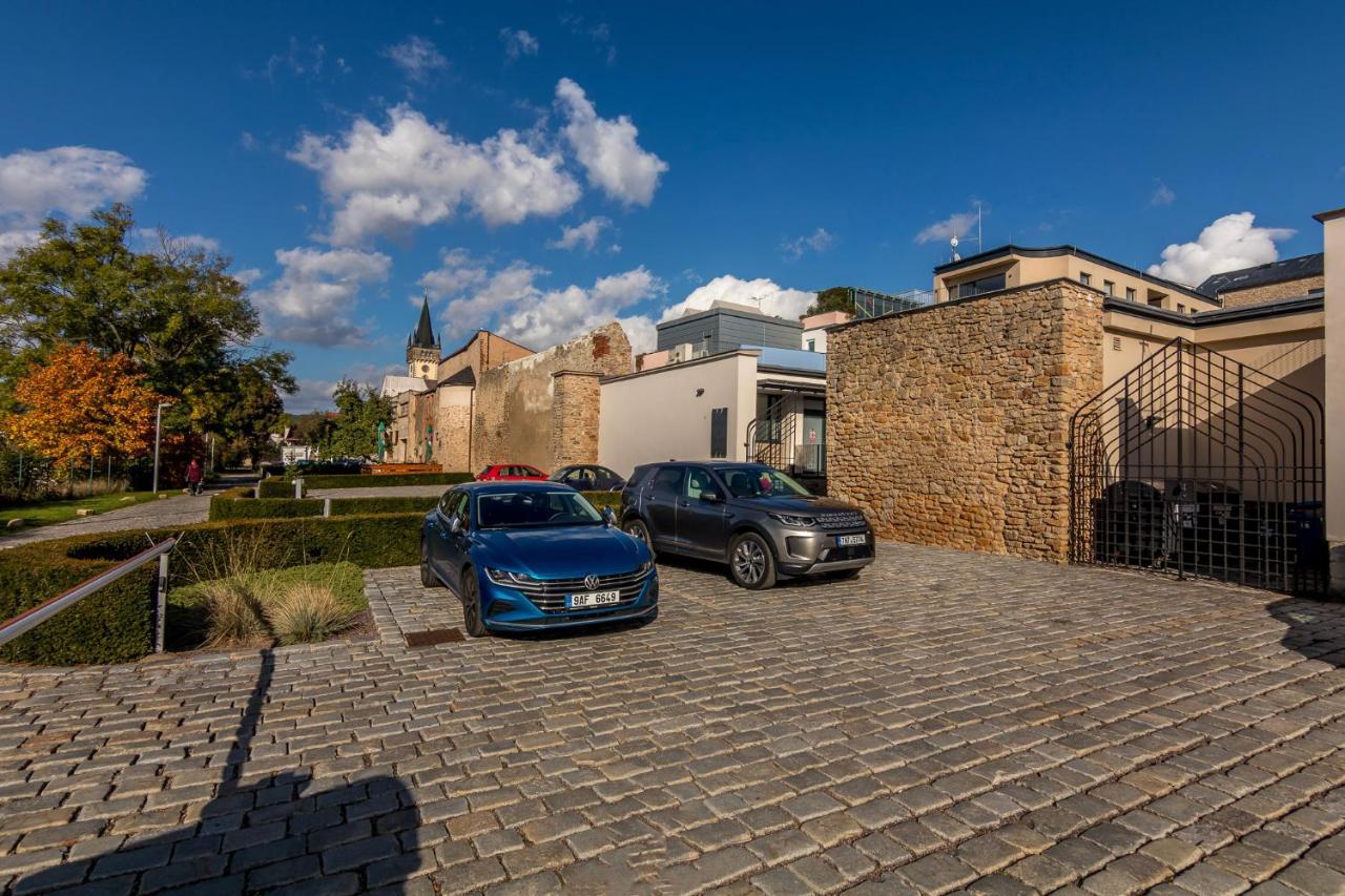 Dvůr Králové nad Labem Penzion Na Namesti מראה חיצוני תמונה